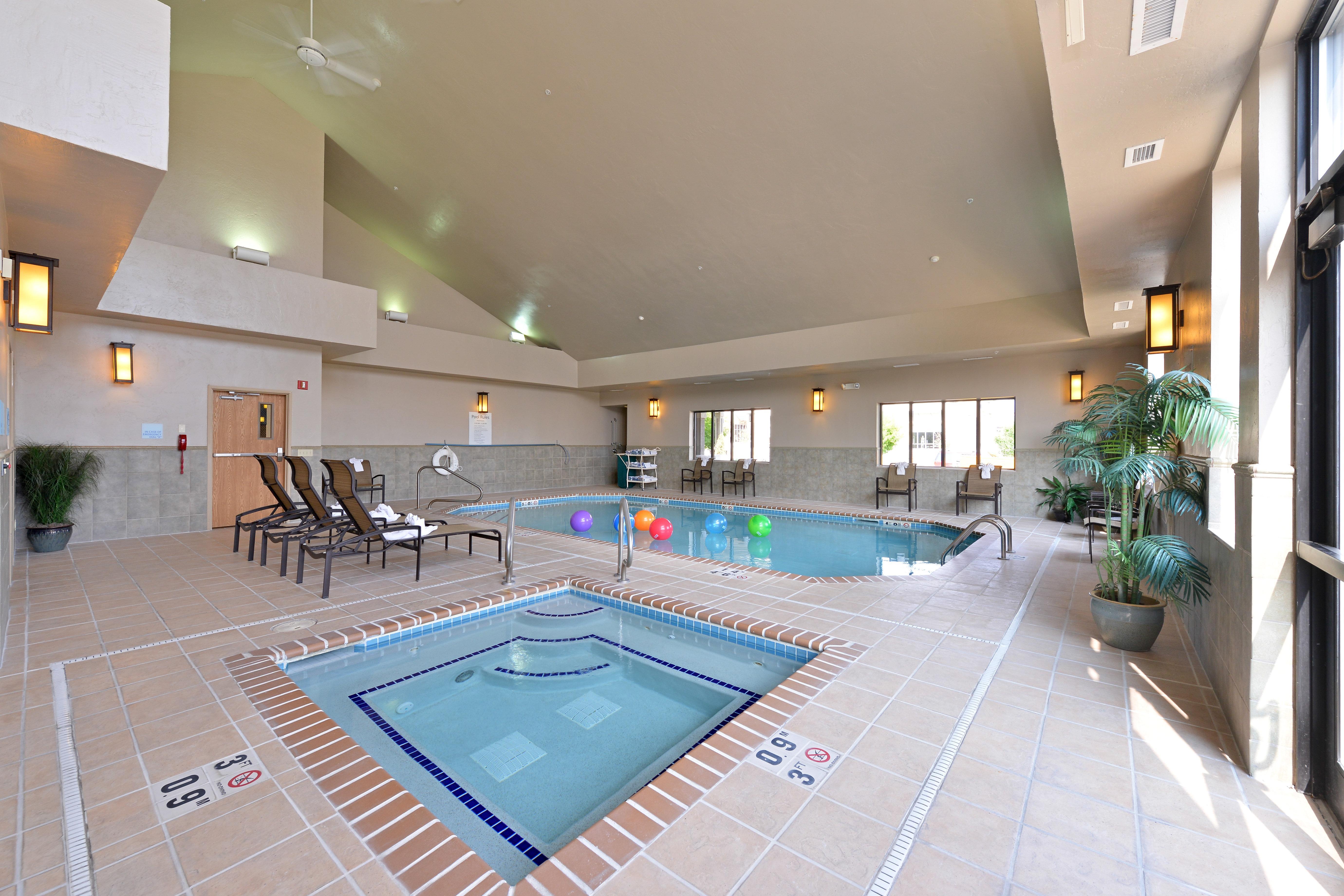 Holiday Inn Express Hotel & Suites Gillette By Ihg Экстерьер фото