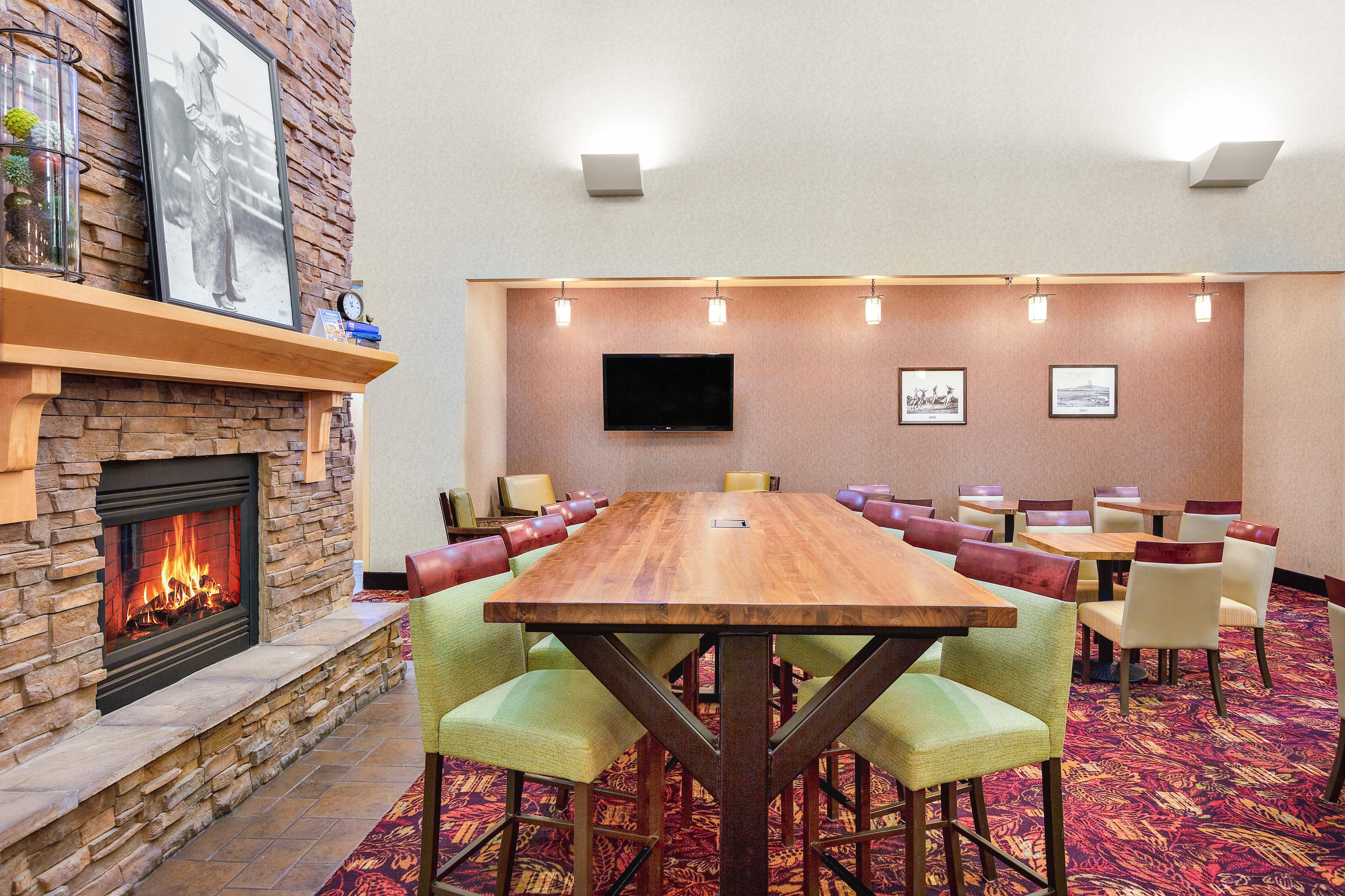 Holiday Inn Express Hotel & Suites Gillette By Ihg Экстерьер фото